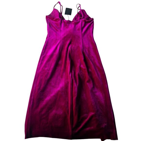 NBD NWT Revolve - Shana Dress Magenta Velvet Low Cut Side Slit Women's Small - Picture 4 of 12